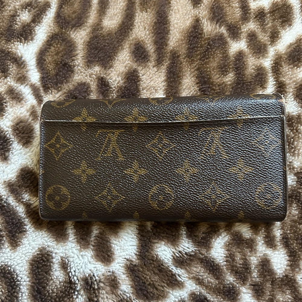 LV Long Wallet - Picture 3 of 12